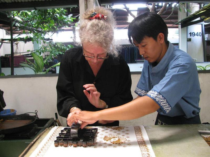 CLASSIC YOGYKARTA TOUR WITH BATIK COURSE