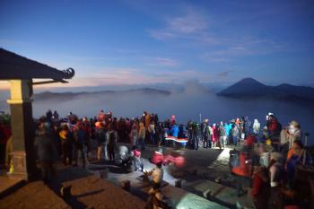 Why Sunrise is the Best Time to Visit Mount Bromo Why Sunrise is the Best Time to Visit Mount Bromo