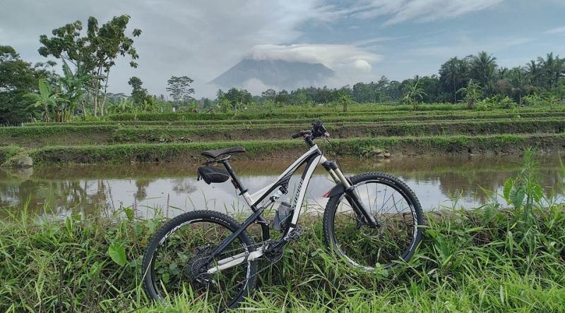 Merapi  Mt. via Kaliadem to Prambanan cycle ride