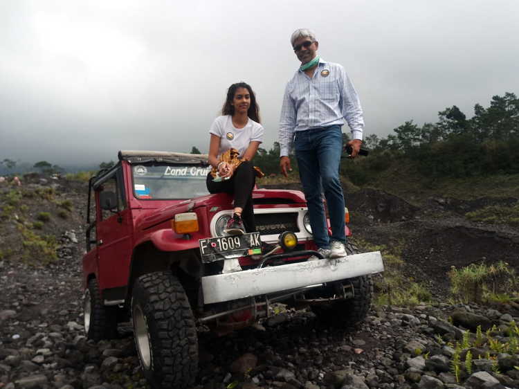 Jeep Lava Tour Merapi Starting Kaliadem